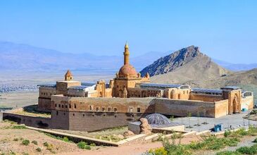 VAN & BİTLİS & AHLAT & KARS TURU